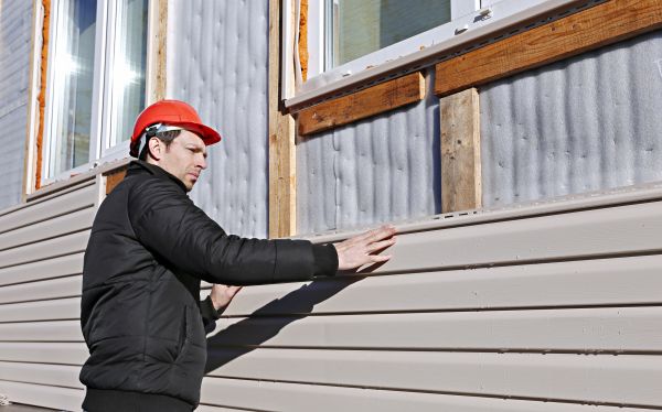 Cost of Vinyl Cladding Repair in Tacoma