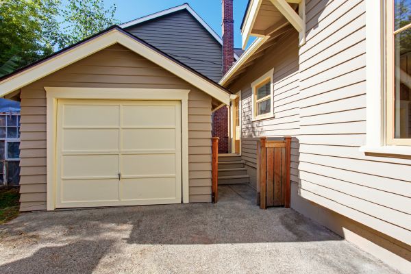 Cost of Garage Siding Replacement in Tacoma