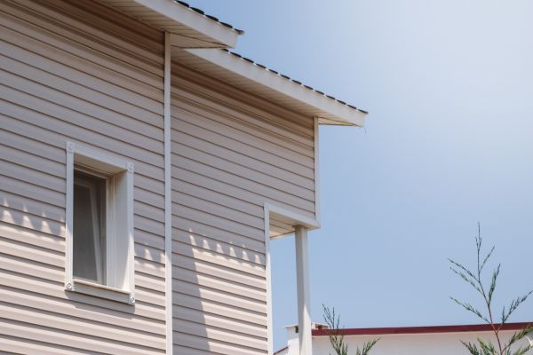 Cost of Vinyl Siding Hole Repair in Tacoma